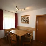 Familienappartements Eder - Free Entry To Tauern Included كابرون