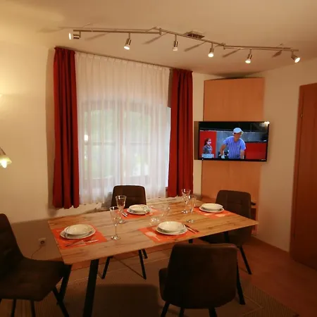 Familienappartements Eder - Free Entry To Tauern Included 2* Капрун
