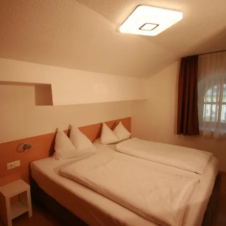 Familienappartements Eder - Free Entry To Tauern Included Апарт-отель 2*