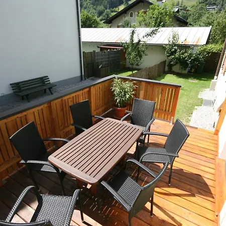 Апарт-отель Familienappartements Eder - Free Entry To Tauern Included 2*