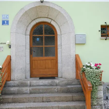 Familienappartements Eder - Free Entry To Tauern Included Апарт-отель 2*