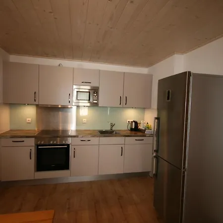 Familienappartements Eder - Free Entry To Tauern Included カプルーン