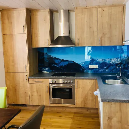Апарт-отель Familienappartements Eder - Free Entry To Tauern Included 2*