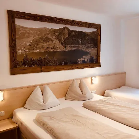 Апарт-отель Familienappartements Eder - Free Entry To Tauern Included 2*
