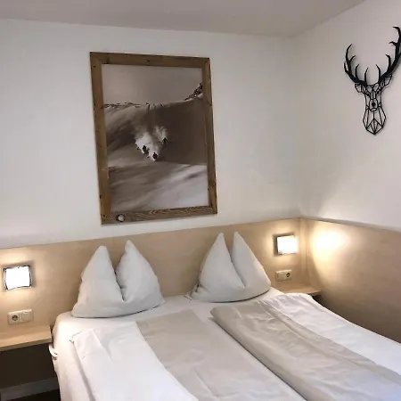 Familienappartements Eder - Free Entry To Tauern Included Апарт-отель Капрун