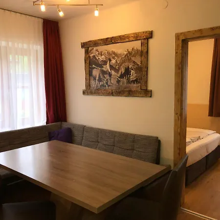 Familienappartements Eder - Free Entry To Tauern Included Aparthotel 2*