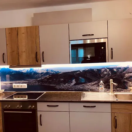 Апарт-отель Familienappartements Eder - Free Entry To Tauern Included 2*