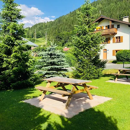 Familienappartements Eder - Free Entry To Tauern Included 2*