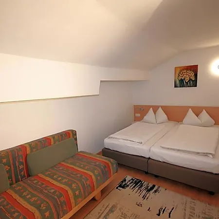 Familienappartements Eder - Free Entry To Tauern Included מלון דירות 4*
