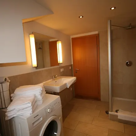 Familienappartements Eder - Free Entry To Tauern Included 4* كابرون